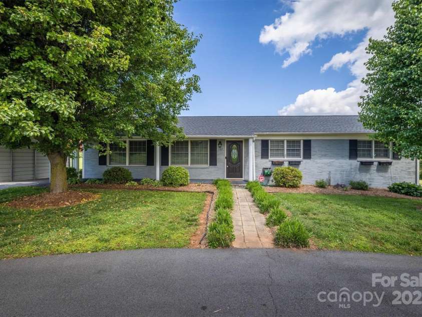 107 Pete Brittain Road, Morganton, NC 28655.  MLS# CAR4256244, YatesRealty ID 14657. 