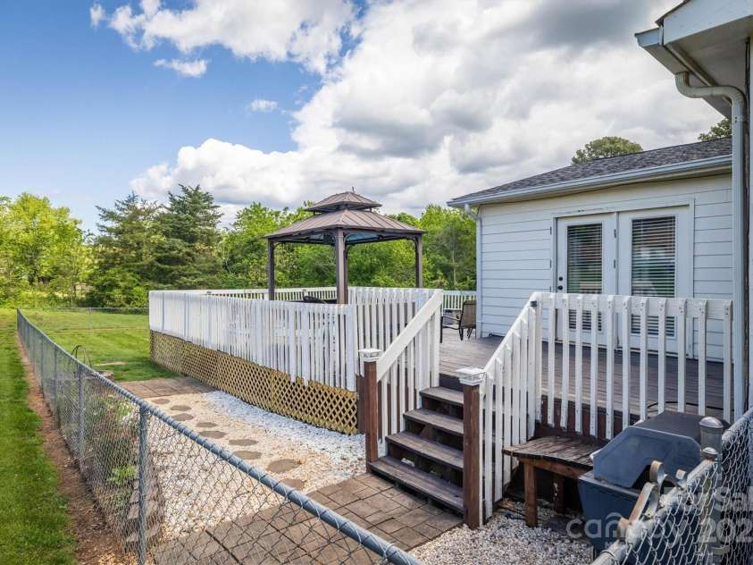 107 Pete Brittain Road, Morganton, NC 28655.  MLS# CAR4256244, YatesRealty ID 14657. 