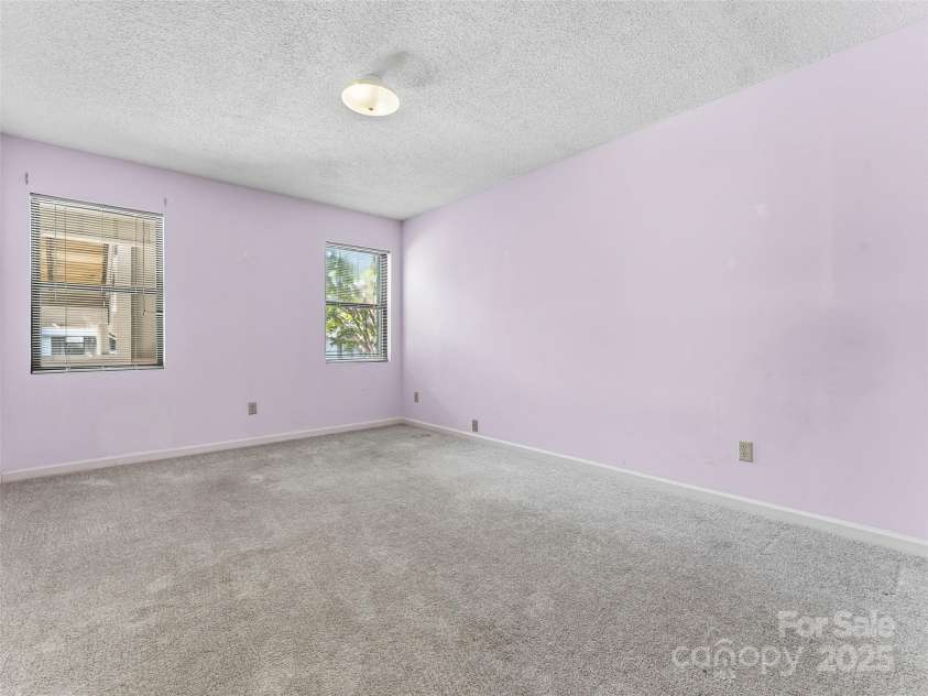 1203 Abbey Circle, Asheville, NC 28805.  MLS# CAR4315432, YatesRealty ID 14657. Guest bedroom