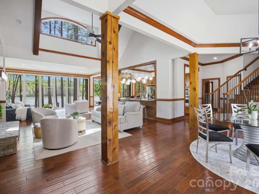 901 Sunset Pointe Drive, Salisbury, NC 28146.  MLS# CAR4364360, YatesRealty ID 14658. 