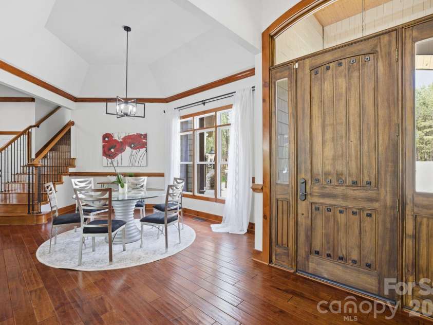 901 Sunset Pointe Drive, Salisbury, NC 28146.  MLS# CAR4364360, YatesRealty ID 14658. 