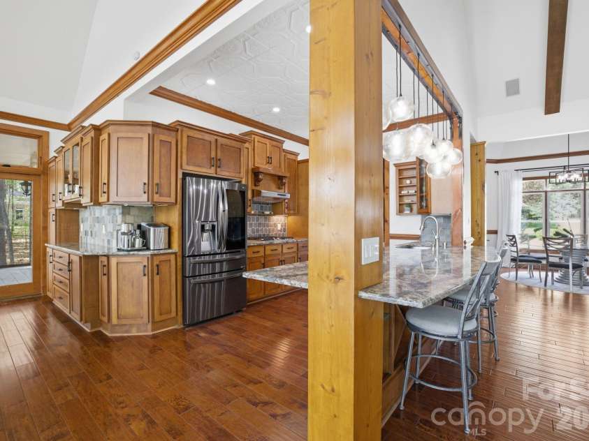 901 Sunset Pointe Drive, Salisbury, NC 28146.  MLS# CAR4364360, YatesRealty ID 14658. 