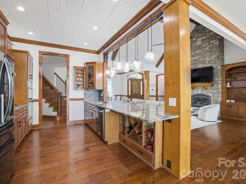 901 Sunset Pointe Drive, Salisbury, NC 28146.  MLS# CAR4364360, YatesRealty ID 14658. 