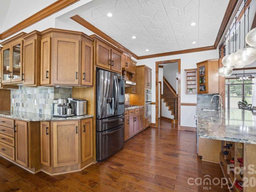 901 Sunset Pointe Drive, Salisbury, NC 28146.  MLS# CAR4364360, YatesRealty ID 14658. 