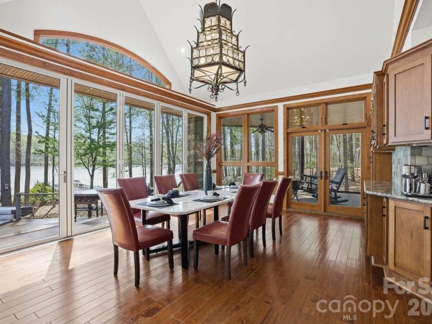 901 Sunset Pointe Drive, Salisbury, NC 28146.  MLS# CAR4364360, YatesRealty ID 14658. 