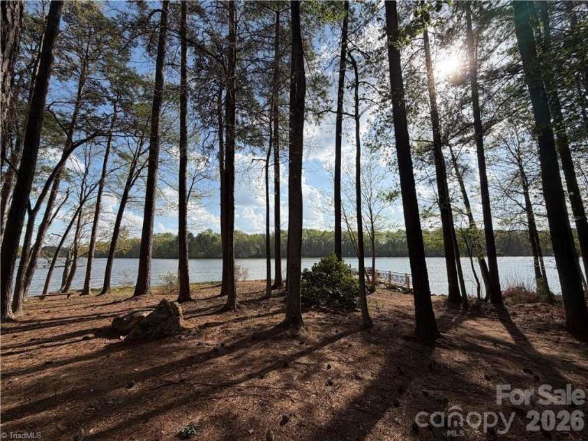 901 Sunset Pointe Drive, Salisbury, NC 28146.  MLS# CAR4364360, YatesRealty ID 14658. 