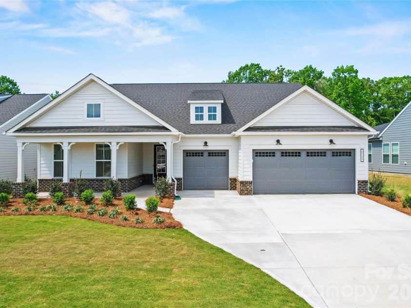 2735 Peak Court, Belmont, NC 28012.  MLS# CAR4337383, YatesRealty ID 14659. 