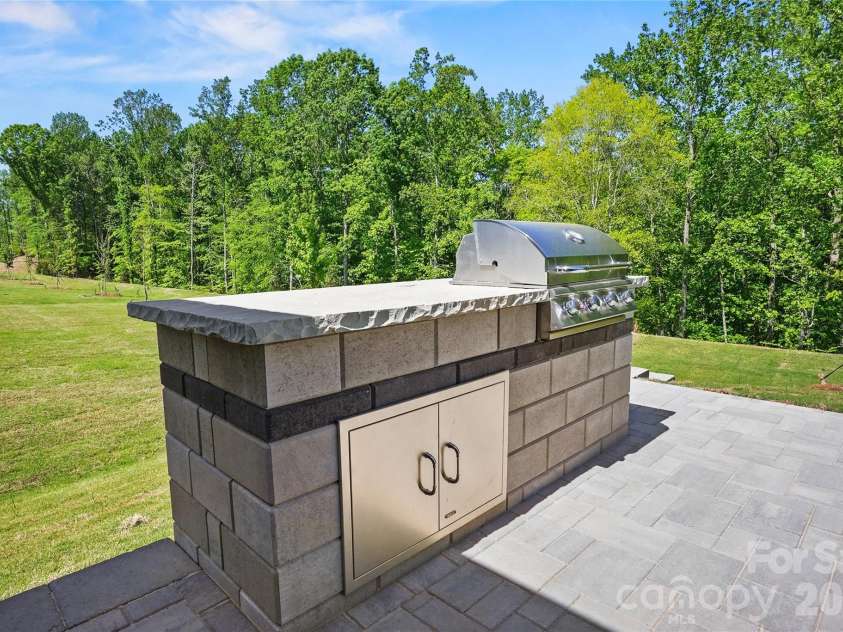 2735 Peak Court, Belmont, NC 28012.  MLS# CAR4337383, YatesRealty ID 14659. 