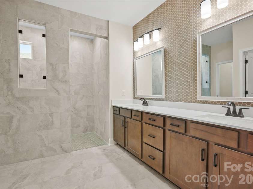 2735 Peak Court, Belmont, NC 28012.  MLS# CAR4337383, YatesRealty ID 14659. 