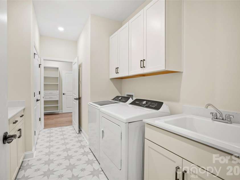 2735 Peak Court, Belmont, NC 28012.  MLS# CAR4337383, YatesRealty ID 14659. 
