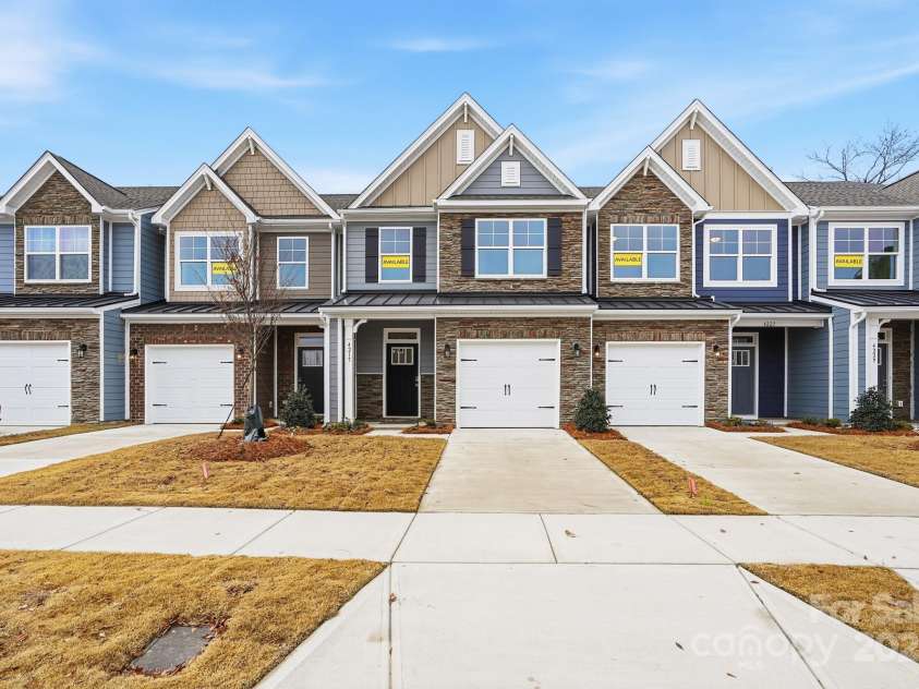 4217 Black Court, Harrisburg, NC 28075.  MLS# CAR4237312, YatesRealty ID 14659. 