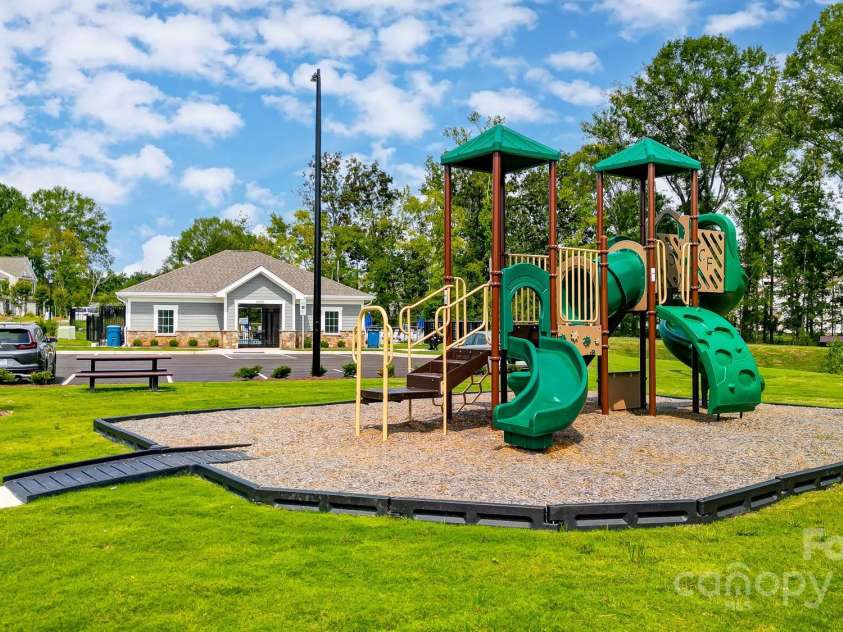 4217 Black Court, Harrisburg, NC 28075.  MLS# CAR4237312, YatesRealty ID 14659. Amenities