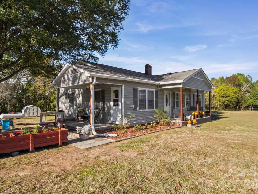 1787 Saint Johns Church Road, Concord, NC 28025.  MLS# CAR4313591, YatesRealty ID 14660. 