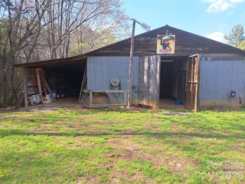1787 Saint Johns Church Road, Concord, NC 28025.  MLS# CAR4313591, YatesRealty ID 14660. 