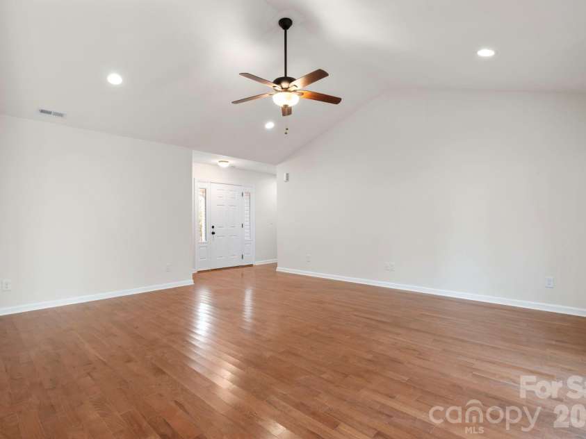 2284 Timberland Hills Drive, Newton, NC 28658.  MLS# CAR4330534, YatesRealty ID 14661. 