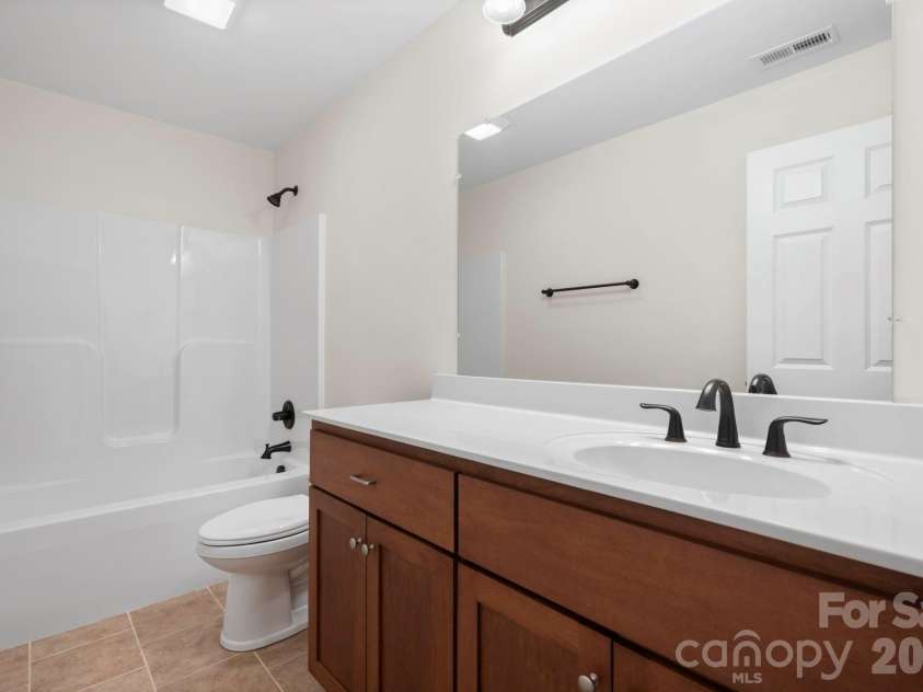 2284 Timberland Hills Drive, Newton, NC 28658.  MLS# CAR4330534, YatesRealty ID 14661. 