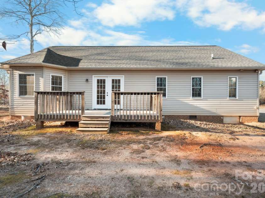 2284 Timberland Hills Drive, Newton, NC 28658.  MLS# CAR4330534, YatesRealty ID 14661. 