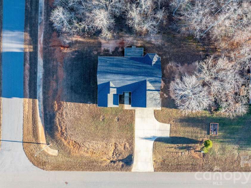 2284 Timberland Hills Drive, Newton, NC 28658.  MLS# CAR4330534, YatesRealty ID 14661. 