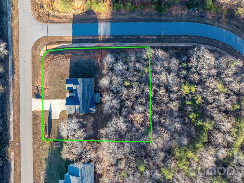 2284 Timberland Hills Drive, Newton, NC 28658.  MLS# CAR4330534, YatesRealty ID 14661. 