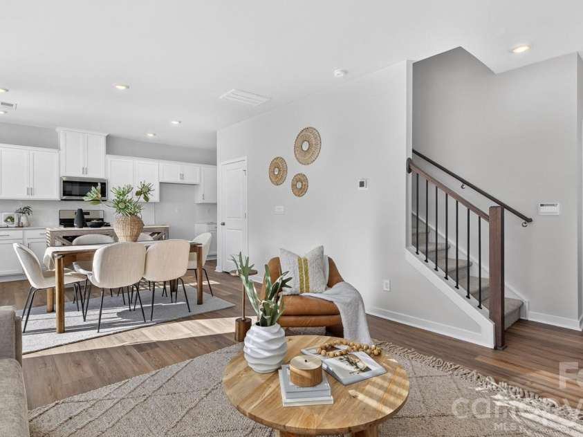 15119 Puffin Court, Charlotte, NC 28215.  MLS# CAR4362141, YatesRealty ID 14662. 