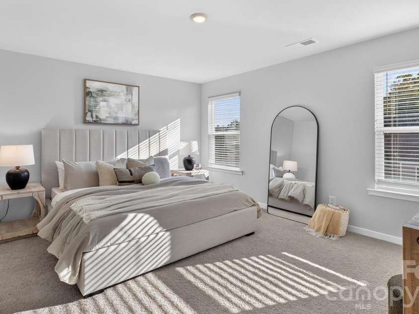15119 Puffin Court, Charlotte, NC 28215.  MLS# CAR4362141, YatesRealty ID 14662. 