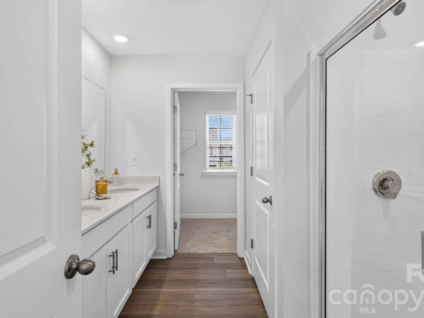 15119 Puffin Court, Charlotte, NC 28215.  MLS# CAR4362141, YatesRealty ID 14662. 