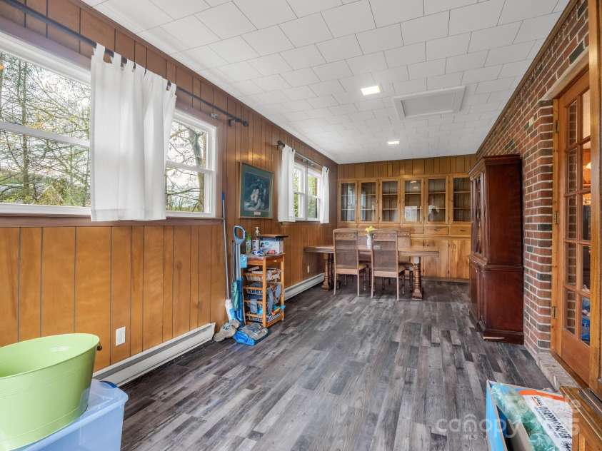 24 Clarke Road, Asheville, NC 28805.  MLS# CAR4263284, YatesRealty ID 14663. 