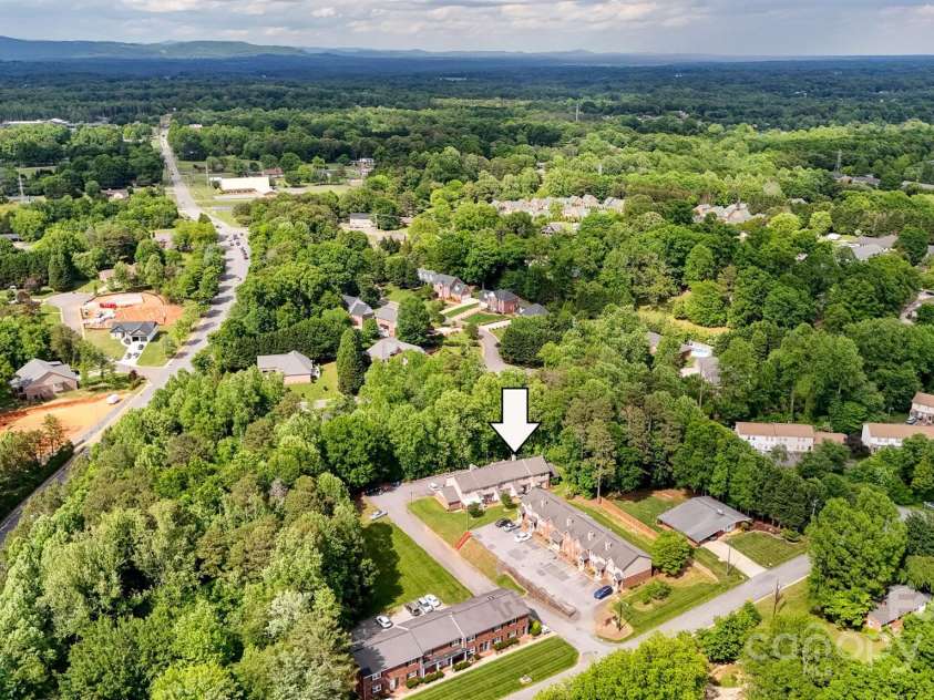 1485 20th Avenue, Hickory, NC 28601.  MLS# CAR4257174, YatesRealty ID 14665. 