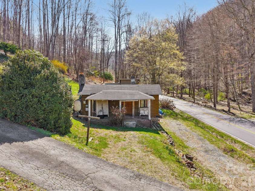 719 Camp Branch Road, Waynesville, NC 28786.  MLS# CAR4364816, YatesRealty ID 14667. 