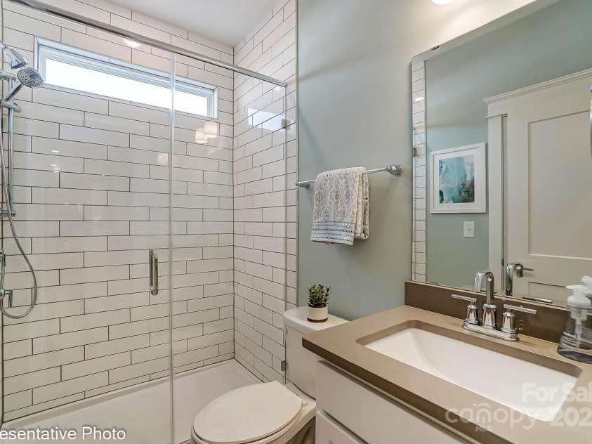 102 Ellsworth Road, Mooresville, NC 28115.  MLS# CAR4216128, YatesRealty ID 14668. Guest Bath on Main