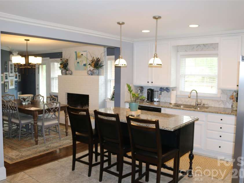 200 Ruby Lane, Gastonia, NC 28054.  MLS# CAR4373046, YatesRealty ID 14668. 