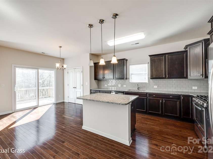 1929 Shorthorn Street, Charlotte, NC 28213.  MLS# CAR4240482, YatesRealty ID 14669. 