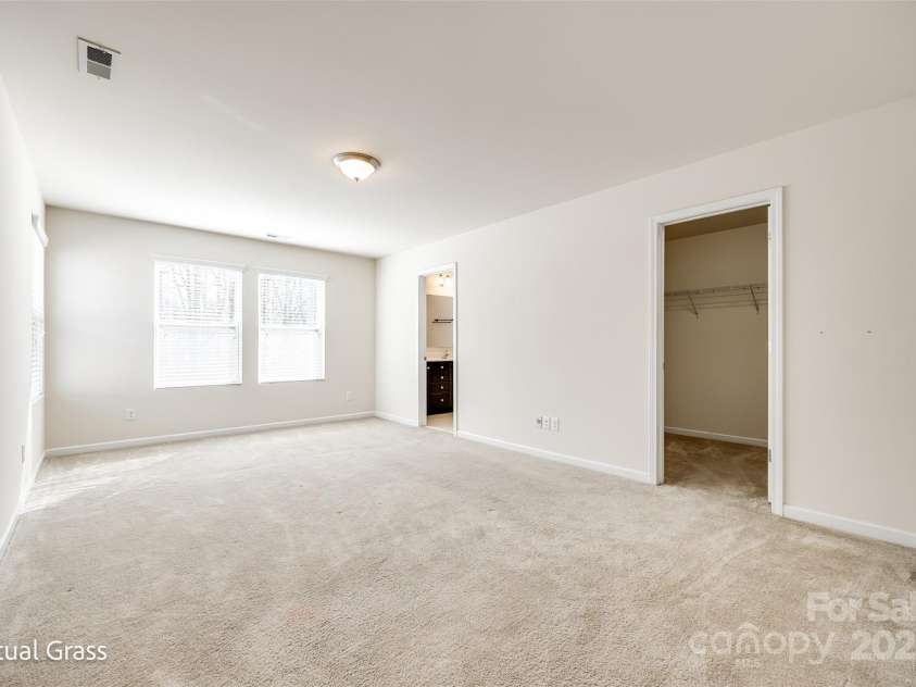 1929 Shorthorn Street, Charlotte, NC 28213.  MLS# CAR4240482, YatesRealty ID 14669. 