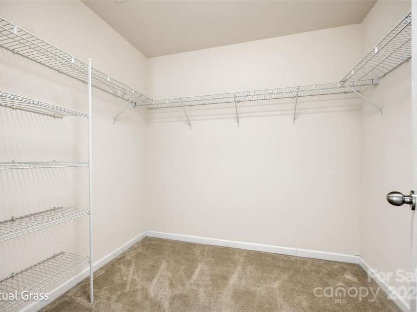1929 Shorthorn Street, Charlotte, NC 28213.  MLS# CAR4240482, YatesRealty ID 14669. 
