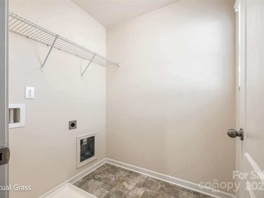 1929 Shorthorn Street, Charlotte, NC 28213.  MLS# CAR4240482, YatesRealty ID 14669. 