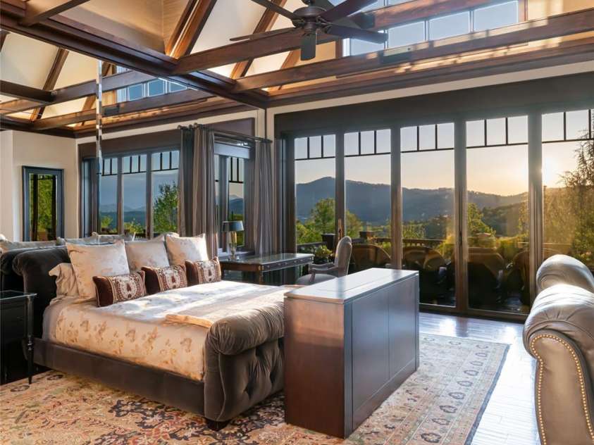 66 Deerhaven Lane, Asheville, NC 28803.  MLS# CAR4137312, YatesRealty ID 1467. 