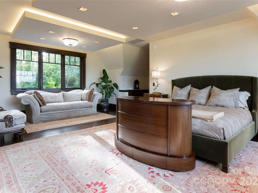 66 Deerhaven Lane, Asheville, NC 28803.  MLS# CAR4137312, YatesRealty ID 1467. 