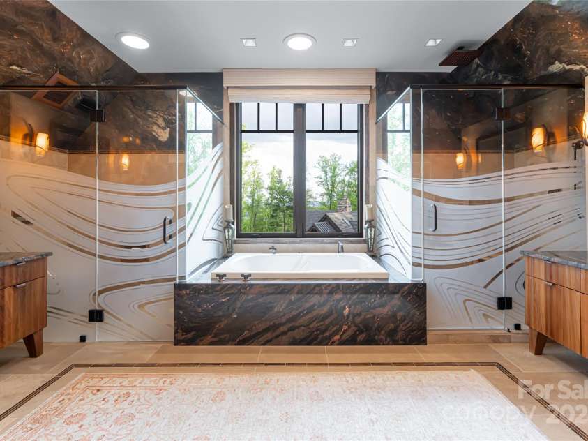 66 Deerhaven Lane, Asheville, NC 28803.  MLS# CAR4137312, YatesRealty ID 1467. 