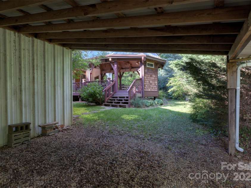 150 8th Avenue, New London, NC 28127.  MLS# CAR4259112, YatesRealty ID 14670. BEHIND THE GARAGE