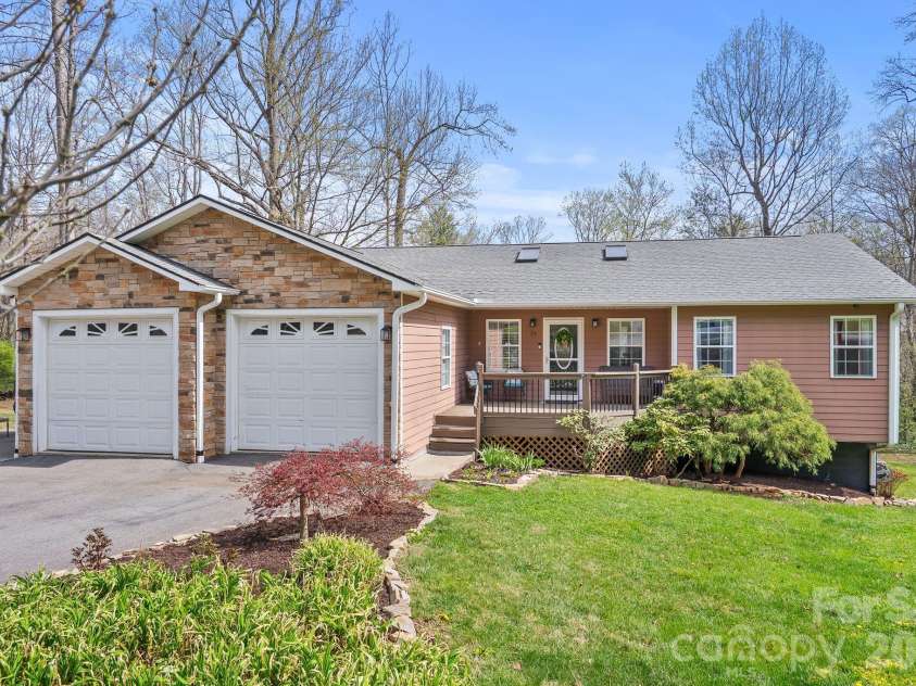 29 Muirfield Drive, Arden, NC 28704.  MLS# CAR4364187, YatesRealty ID 14672. 29 Muirfield 