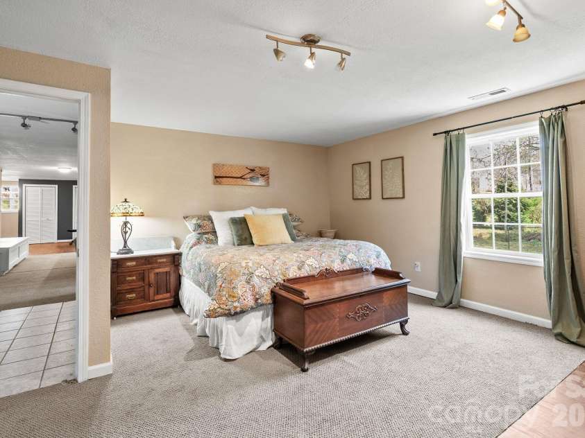 29 Muirfield Drive, Arden, NC 28704.  MLS# CAR4364187, YatesRealty ID 14672. Large Bedroom Lower Level 