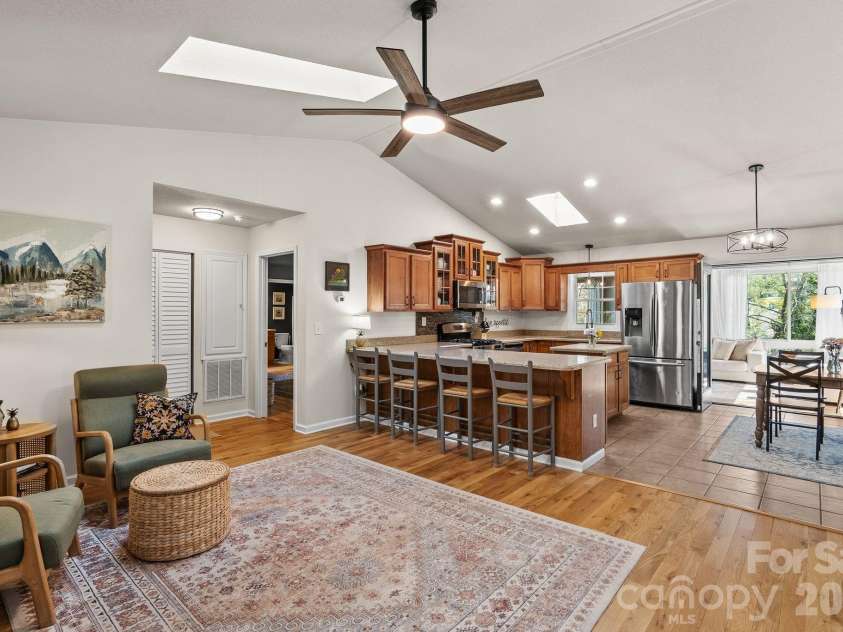 29 Muirfield Drive, Arden, NC 28704.  MLS# CAR4364187, YatesRealty ID 14672. Living, Dining Kitchen 