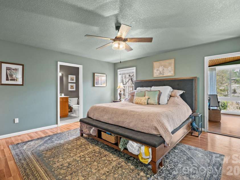 29 Muirfield Drive, Arden, NC 28704.  MLS# CAR4364187, YatesRealty ID 14672. Oversized Primary 