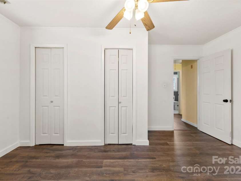 305 Plantation Drive, Kings Mountain, NC 28086.  MLS# CAR4231187, YatesRealty ID 14672. 