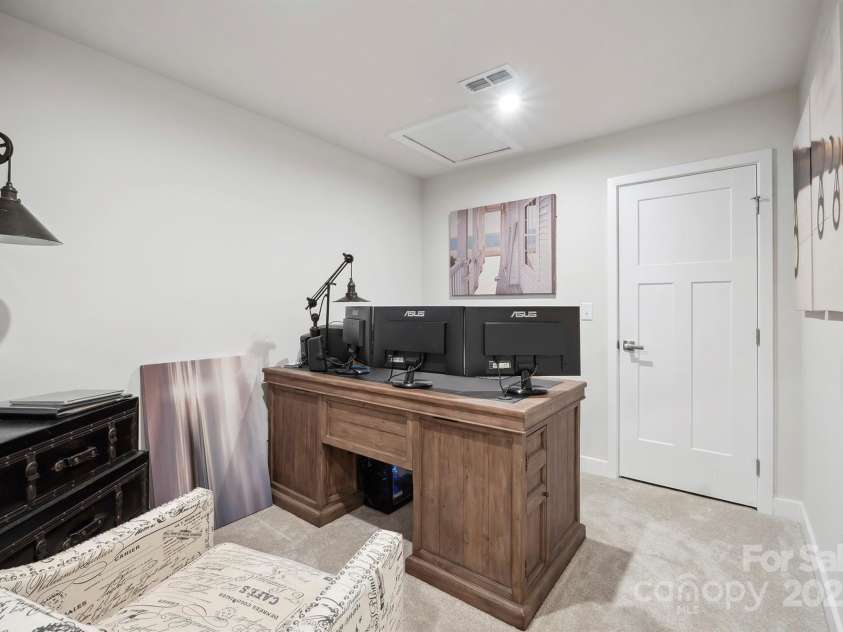 6242 Ashton Park Drive, Denver, NC 28037.  MLS# CAR4252671, YatesRealty ID 14673. Flex Room