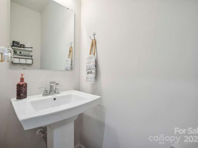 6242 Ashton Park Drive, Denver, NC 28037.  MLS# CAR4252671, YatesRealty ID 14673. Half Bath Main level