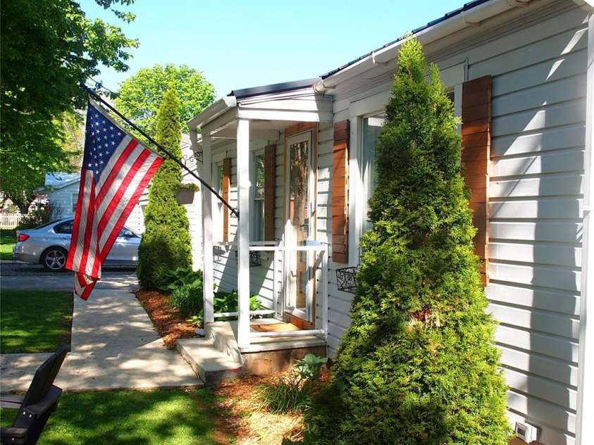 316 Hazelwood Avenue, Waynesville, NC 28786.  MLS# CAR4360518, YatesRealty ID 14675. 