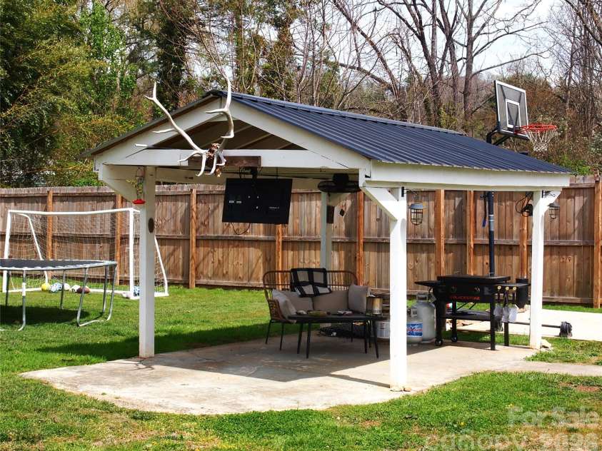 316 Hazelwood Avenue, Waynesville, NC 28786.  MLS# CAR4360518, YatesRealty ID 14675. Pavillion