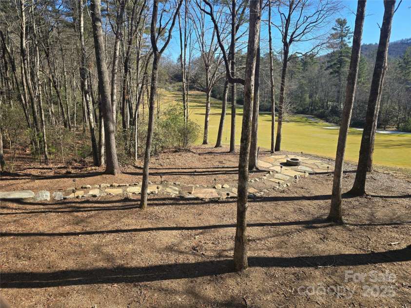 662 Cherokee Point, Lake Toxaway, NC 28747.  MLS# CAR4225873, YatesRealty ID 14675. 