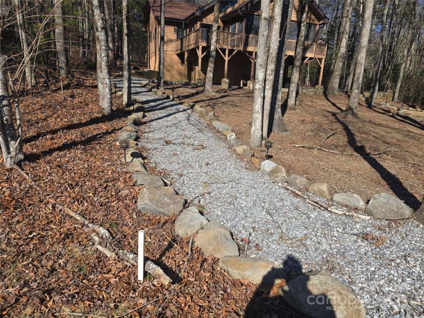 662 Cherokee Point, Lake Toxaway, NC 28747.  MLS# CAR4225873, YatesRealty ID 14675. 